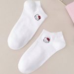 جوراب طرح هلوکیتی